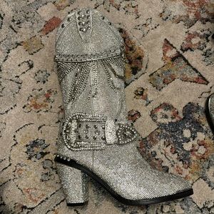 Bee Hive Cowboy Boots